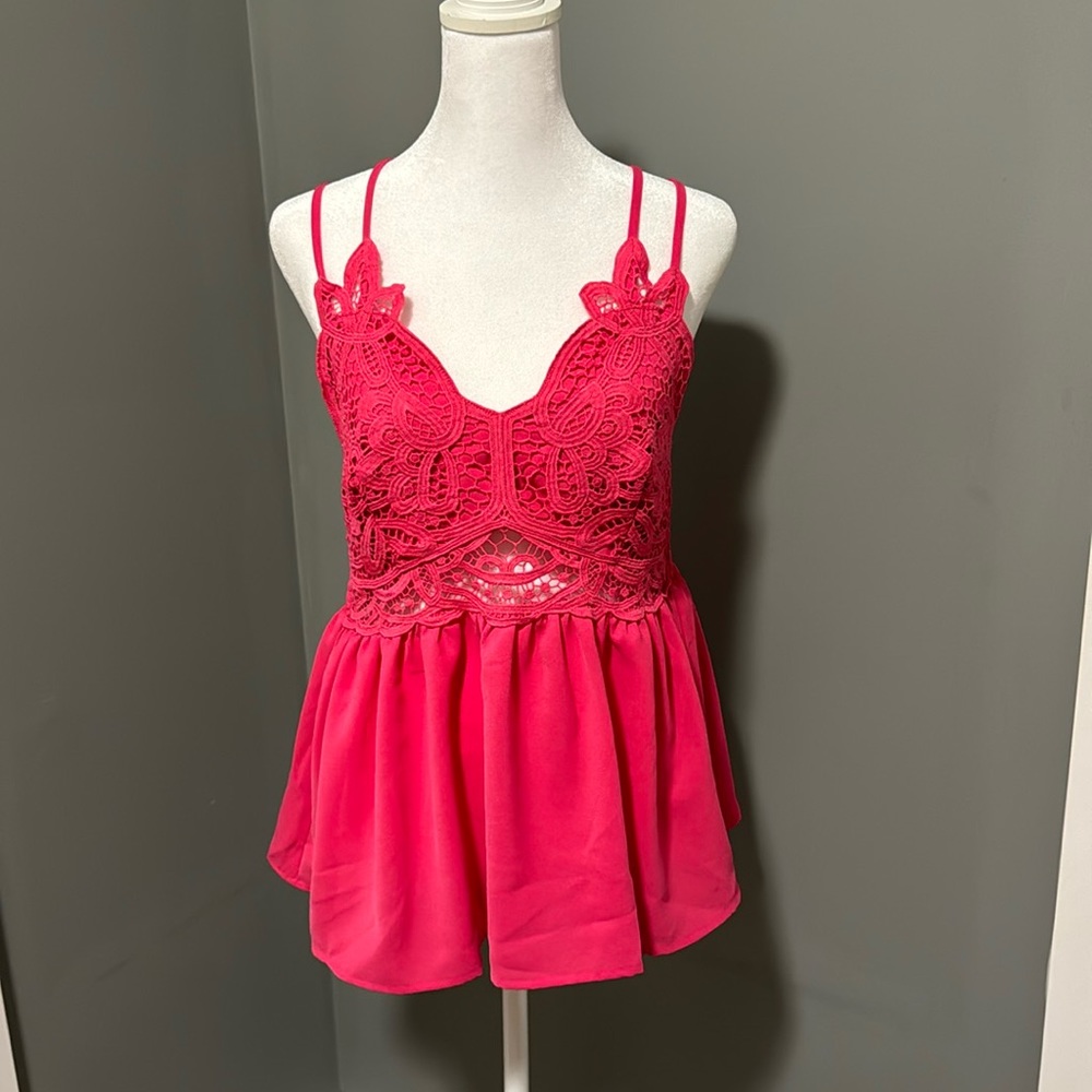 Mainstrip lace cross back top